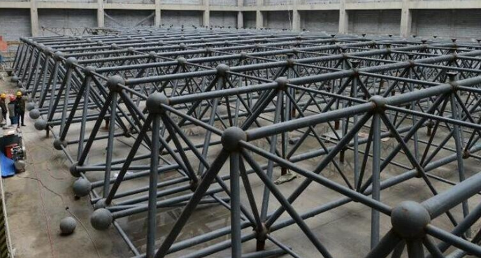 临汾浅谈网架加工公司对网架保温隔热的方法